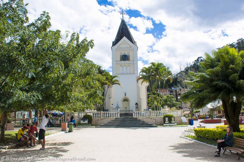 Imagem da igreja Luterana na Praça de Domingos Martins.